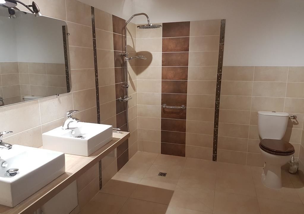 Photo of Bathroom in Saint-Trivier-sur-Moignans