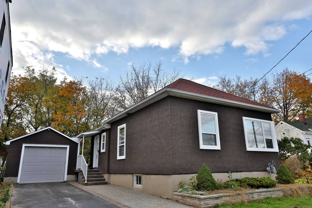 Photo of Outdoor in Dundas