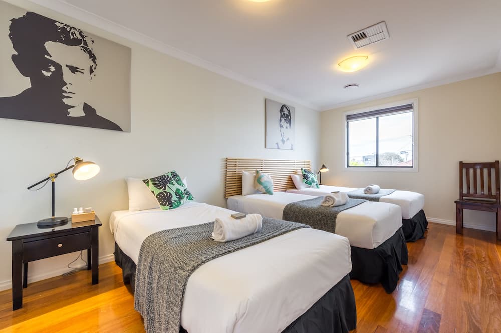 Photo of Others in Footscray