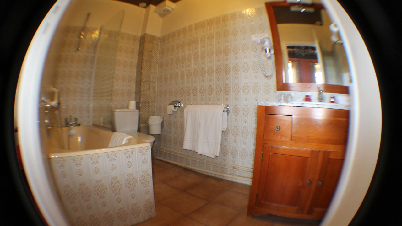 Photo of Bathroom in Cordes-sur-Ciel