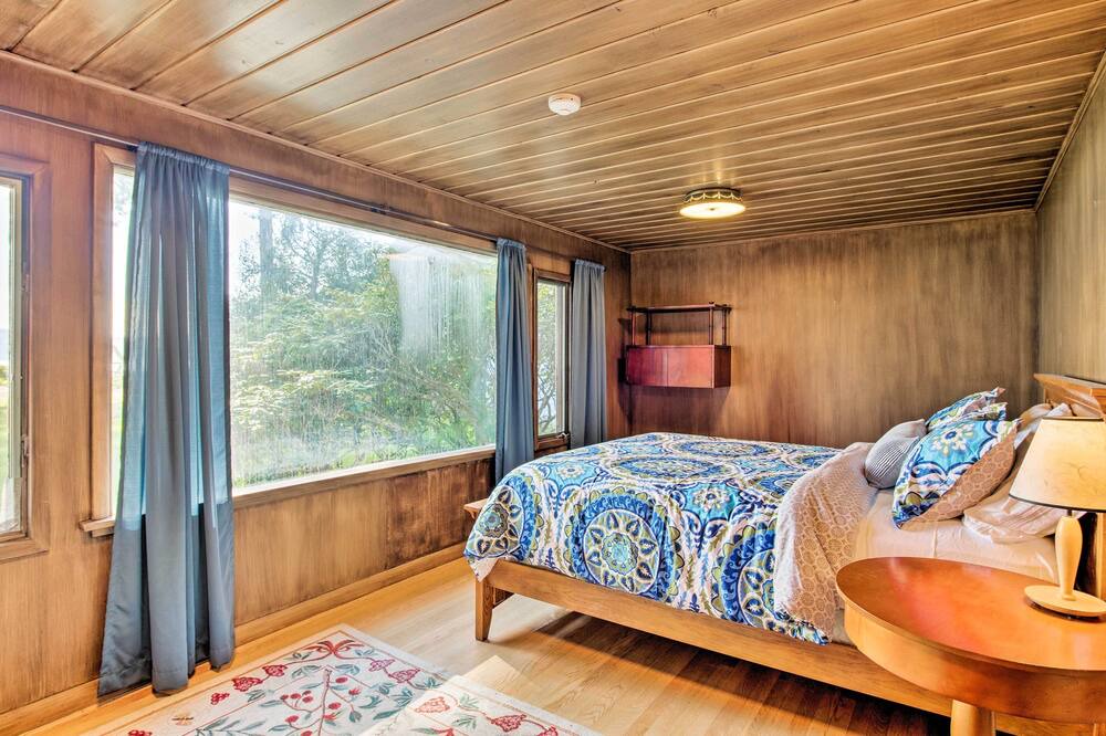 Photo of Bedroom in Sequim