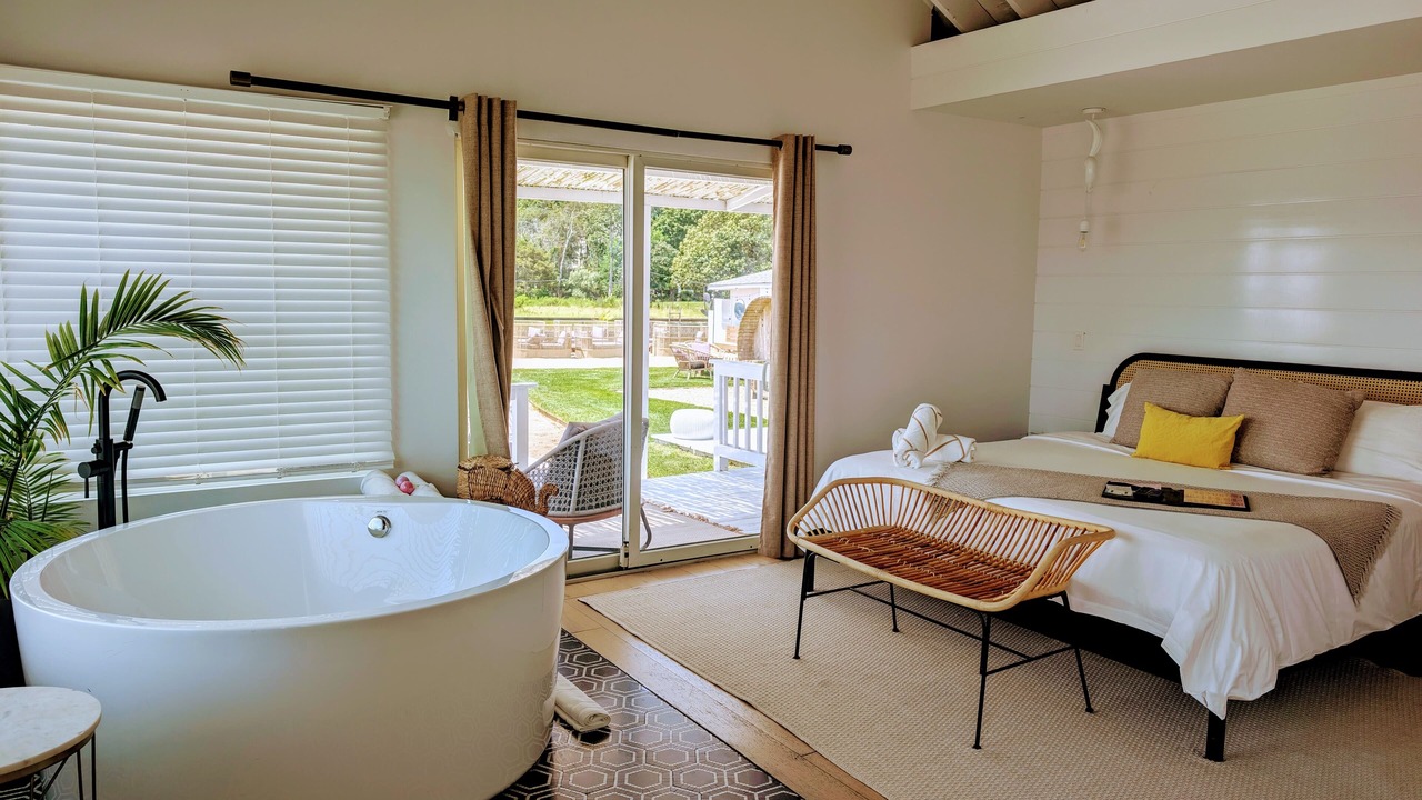 Photo of Bedroom in Aquebogue