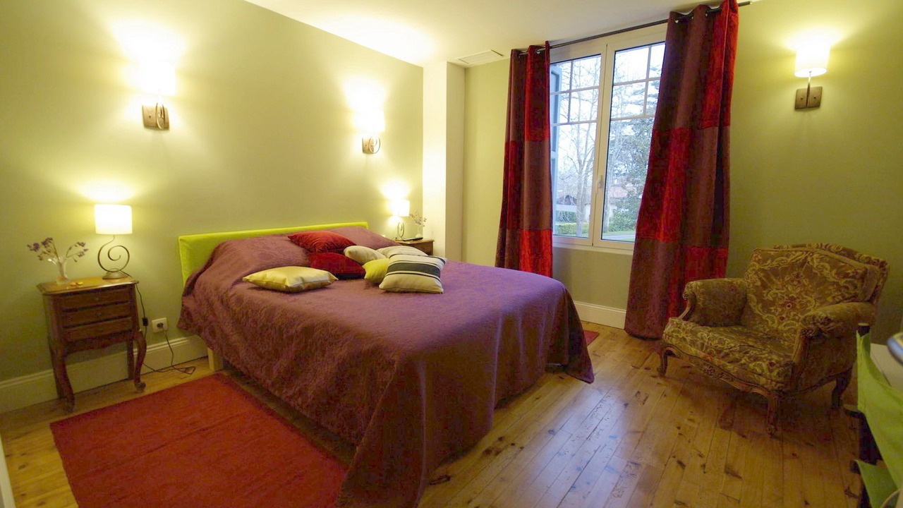 Photo of Bedroom in Valence