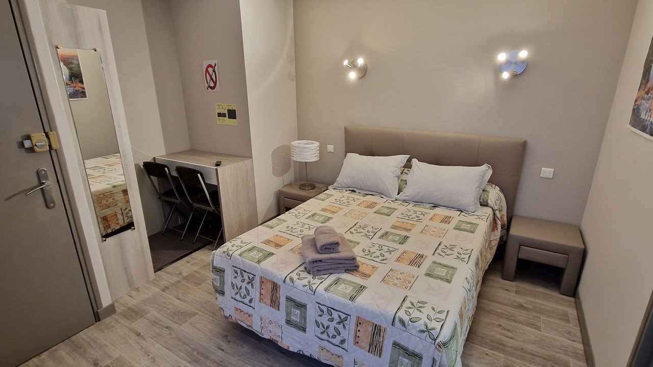 Photo of Bedroom in Figeac