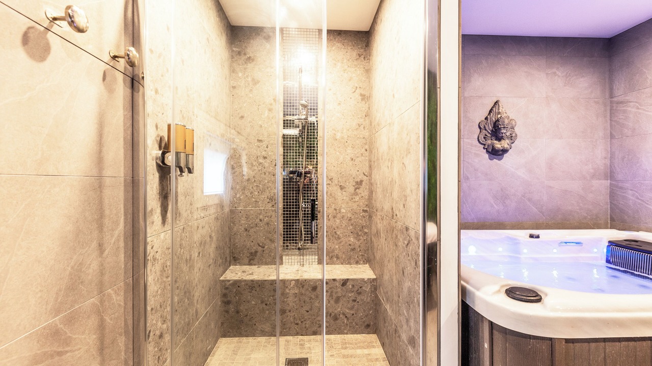 Photo of Bathroom in Saint-Escobille