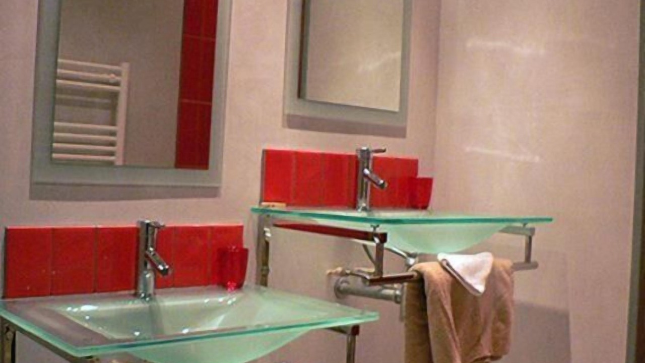 Photo of Bathroom in Noyal-Chatillon-sur-Seiche