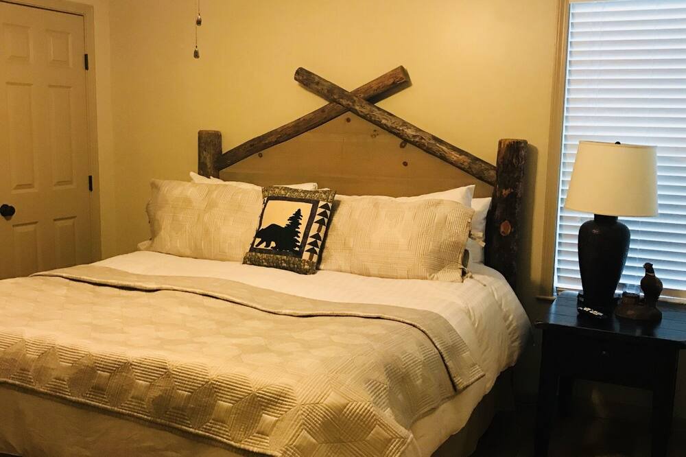 Photo of Bedroom in Boswell
