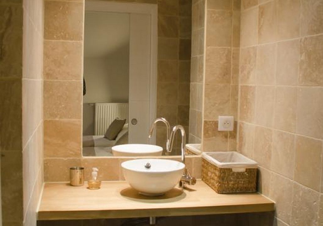Photo of Bathroom in Villieu-Loyes-Mollon