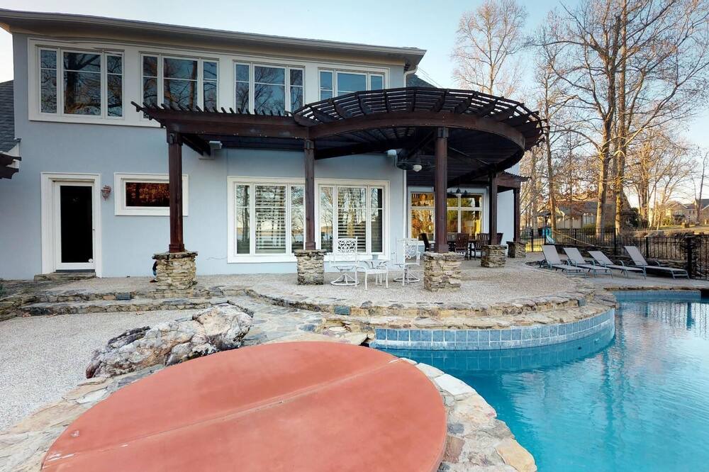 Photo of Outdoor in Counce