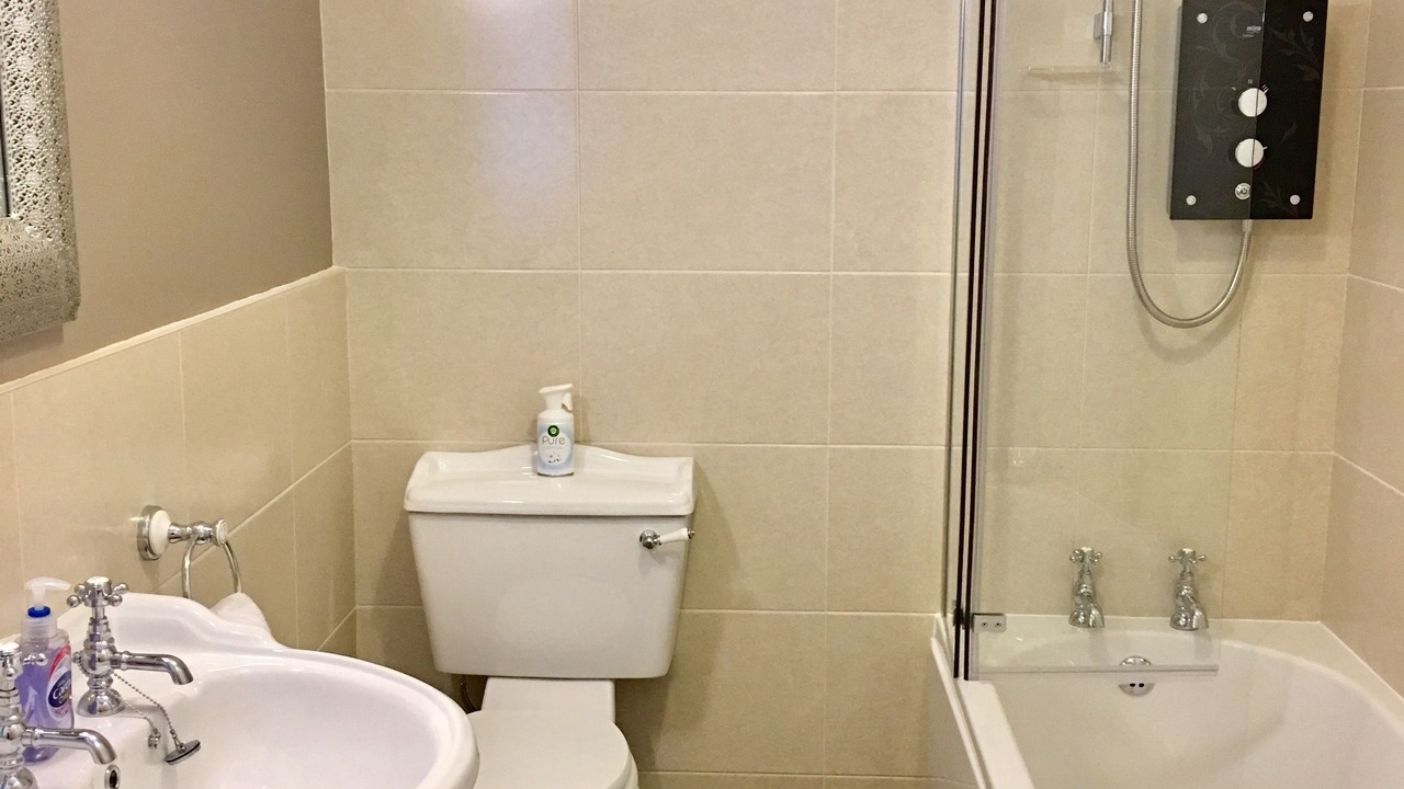 Photo of Bathroom in Matlock Bath