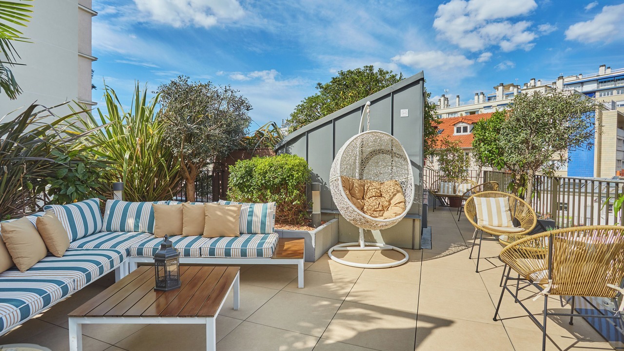 Photo of Patio Balcony in 15th Arrondissement