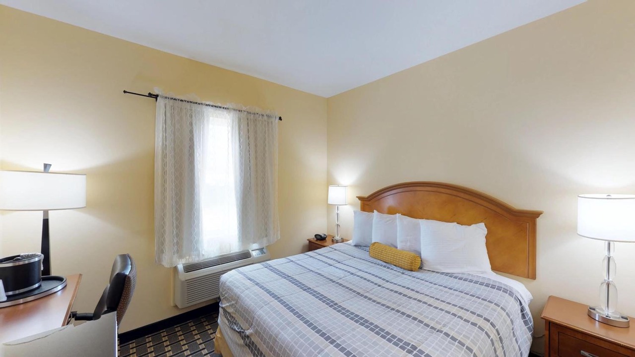 Photo of Bedroom in South View