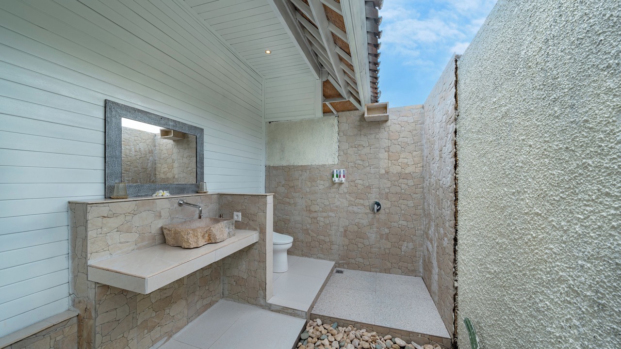 Photo of Bathroom in Mushroom Bay