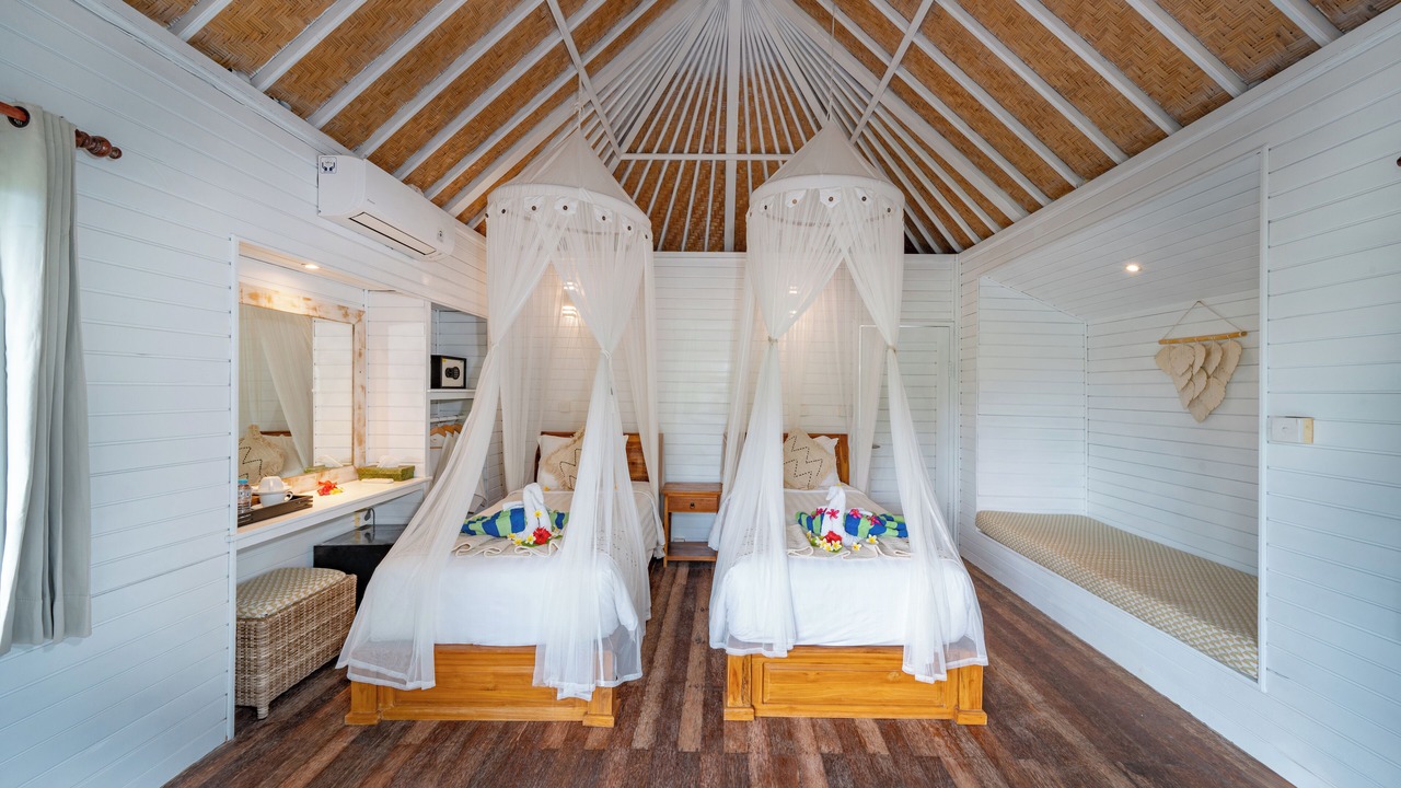 Photo of Bedroom in Mushroom Bay