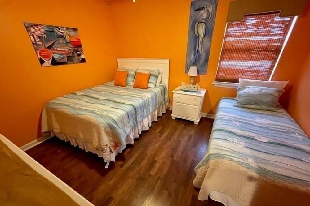 Photo of Bedroom in Surfside Beach