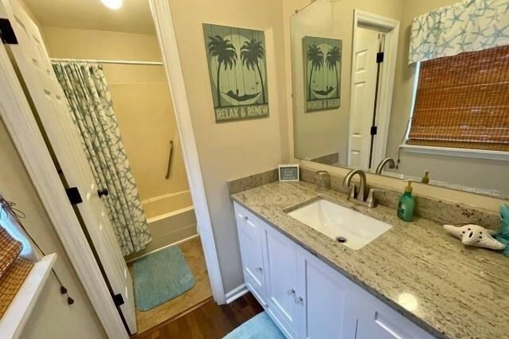Photo of Bedroom in Surfside Beach