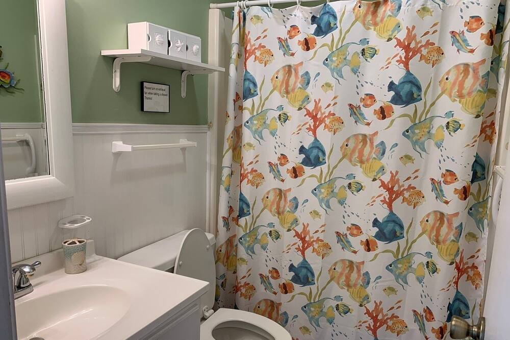 Photo of Bathroom in Surfside Beach