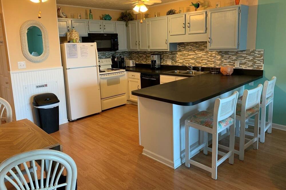 Photo of Bedroom in Surfside Beach