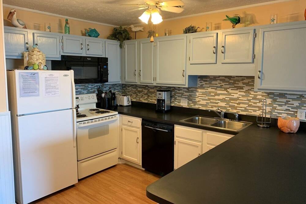 Photo of Bedroom in Surfside Beach