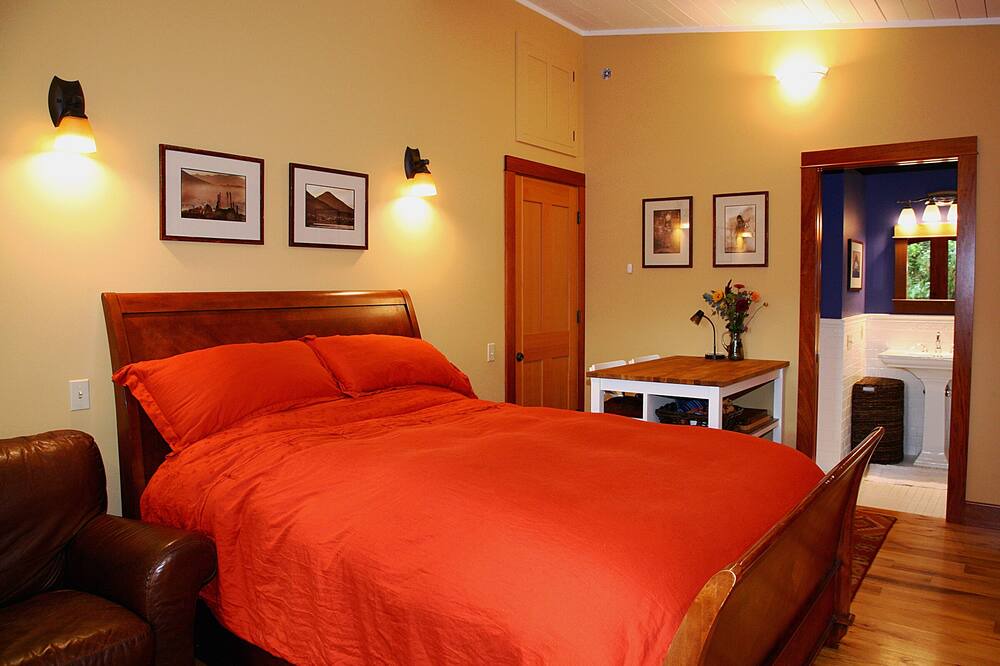 Photo of Bedroom in Jacoby Creek