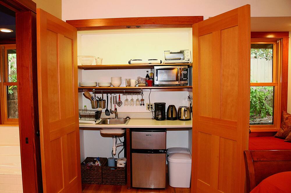 Photo of Kitchen in Jacoby Creek