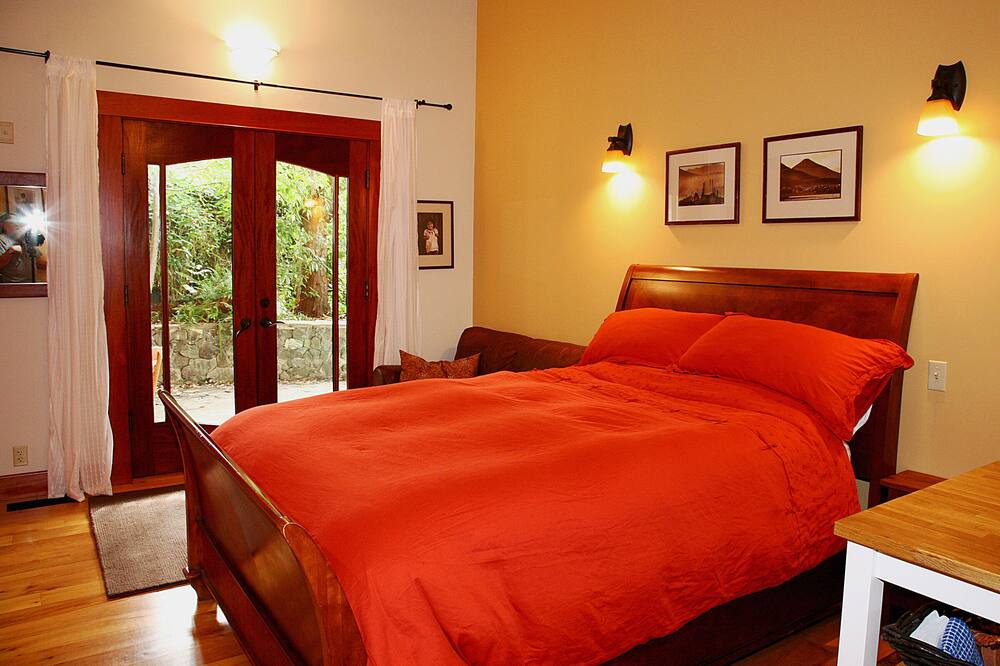 Photo of Bedroom in Jacoby Creek