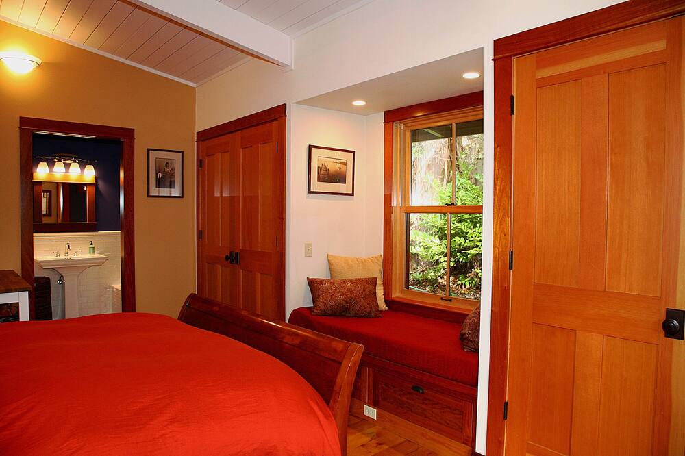 Photo of Bedroom in Jacoby Creek