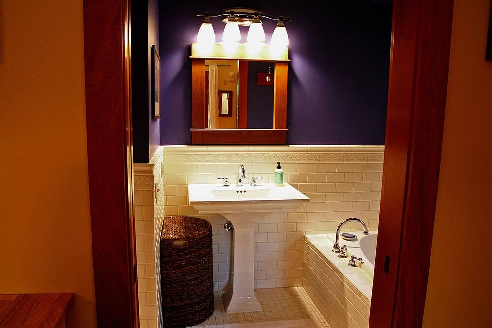 Photo of Bathroom in Jacoby Creek