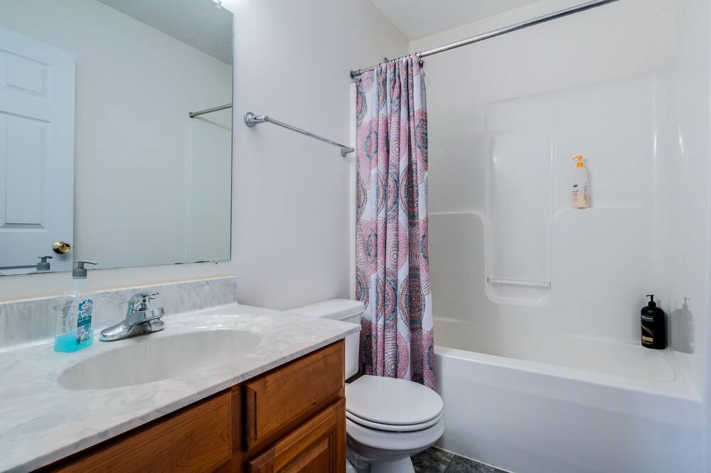 Photo of Bathroom in Massanutten