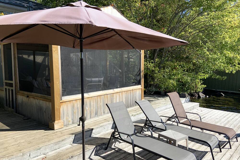 Photo of Patio Balcony in North Kawartha