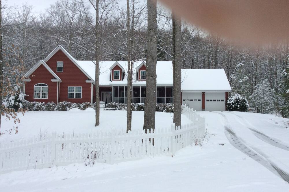 Photo of Outdoor in Lake Toxaway