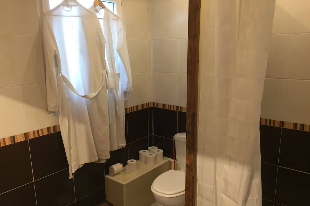 Photo of Bathroom in Lagnieu