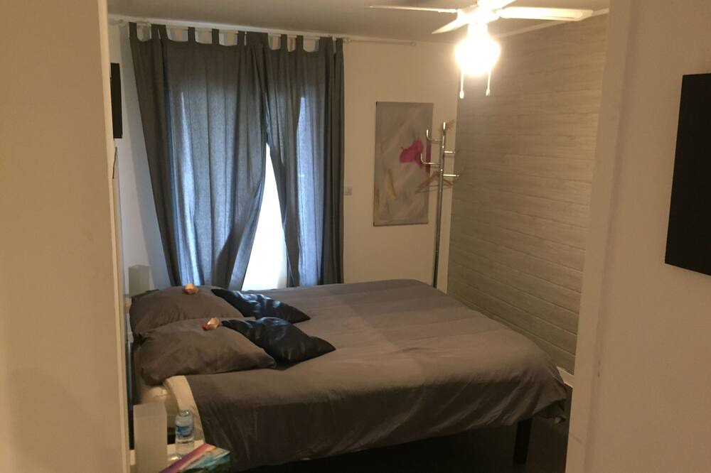 Photo of Bedroom in Lagnieu