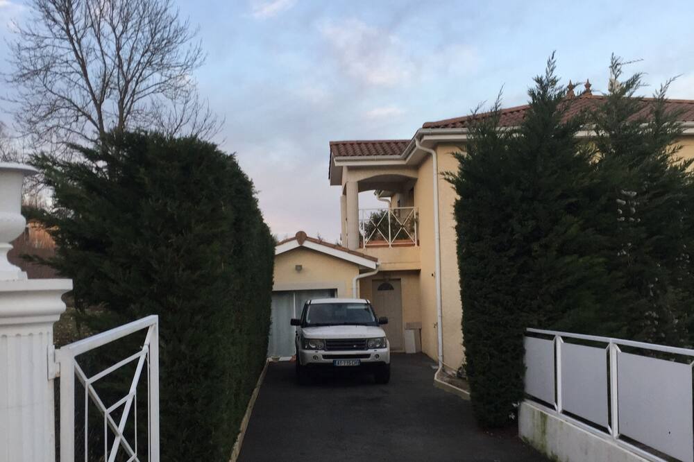 Photo of Outdoor in Lagnieu