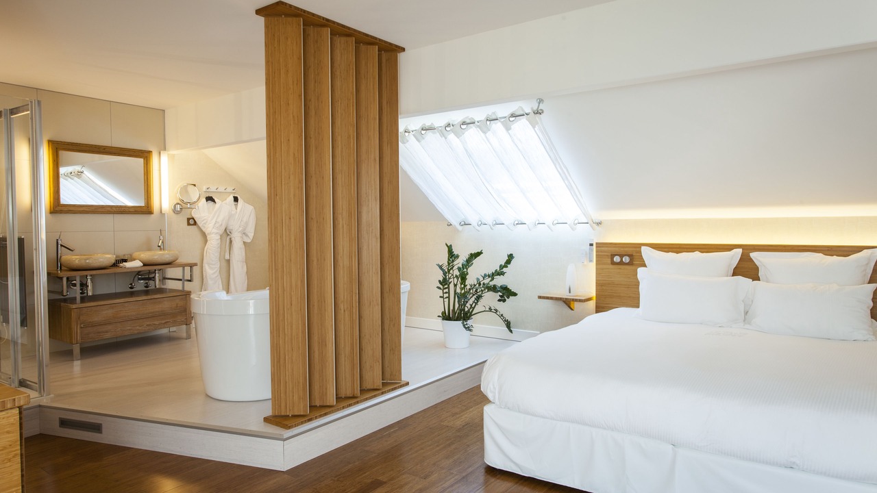 Photo of Bedroom in Charolles