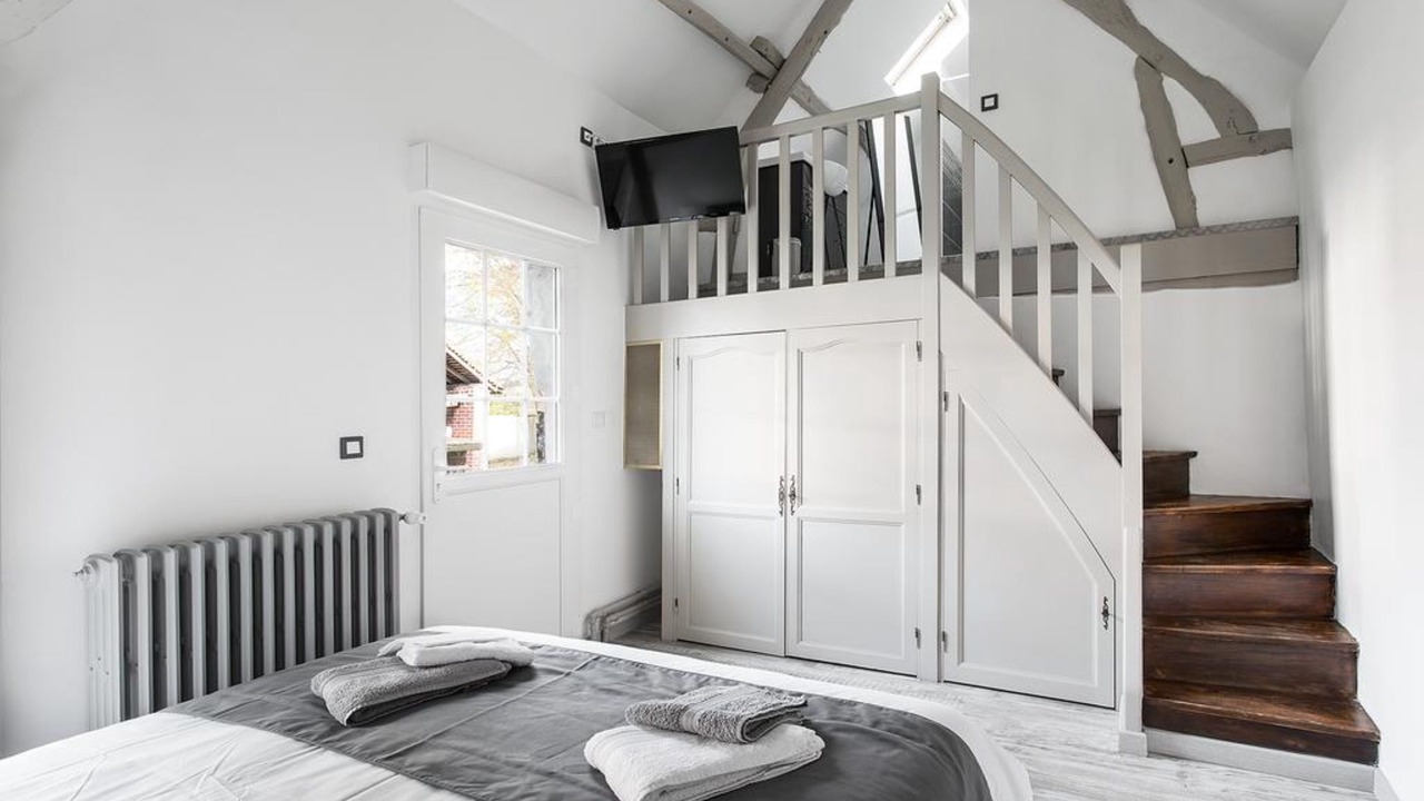 Photo of Bedroom in Allonne