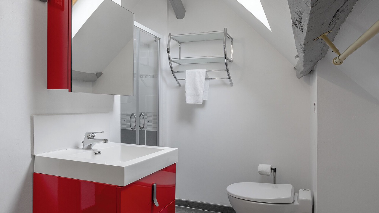 Photo of Bathroom in Allonne