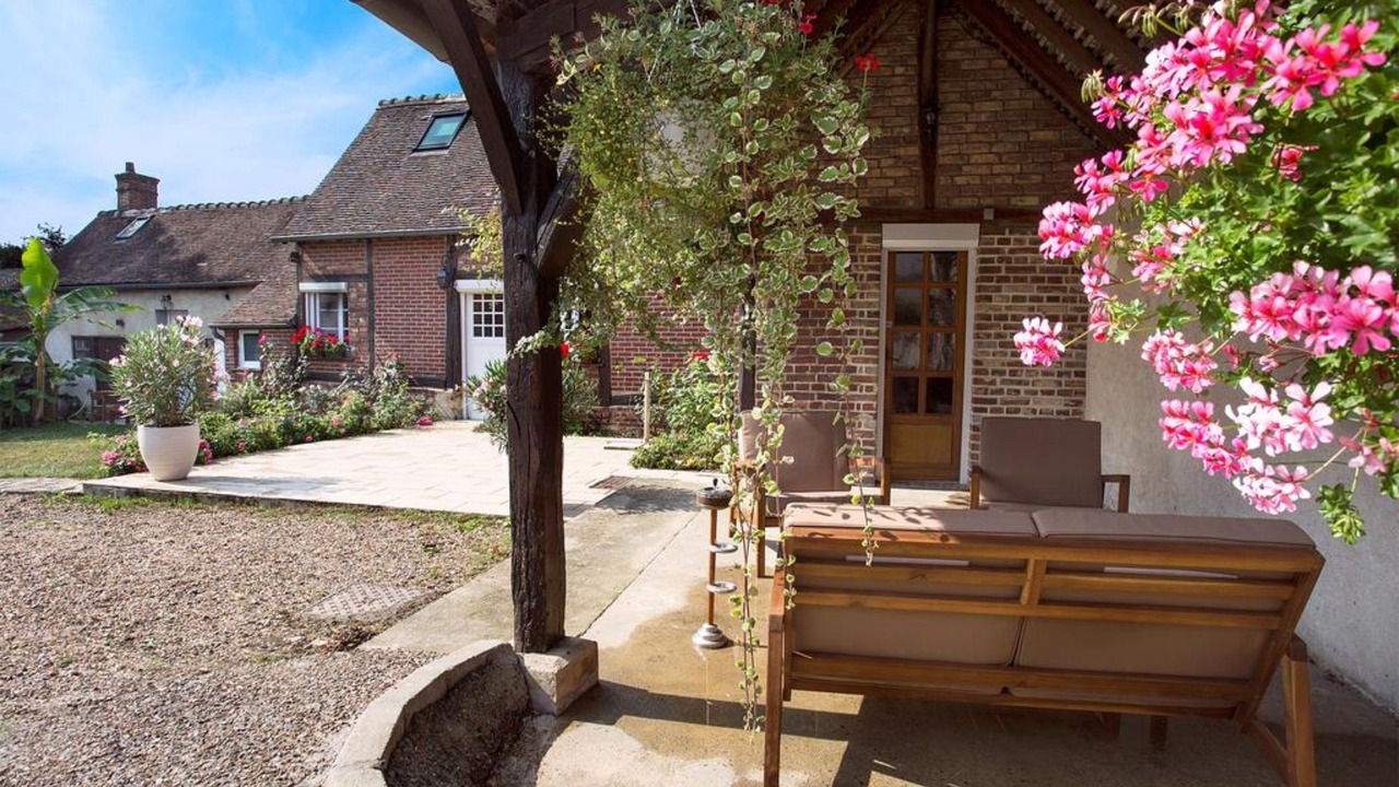 Photo of Outdoor in Allonne