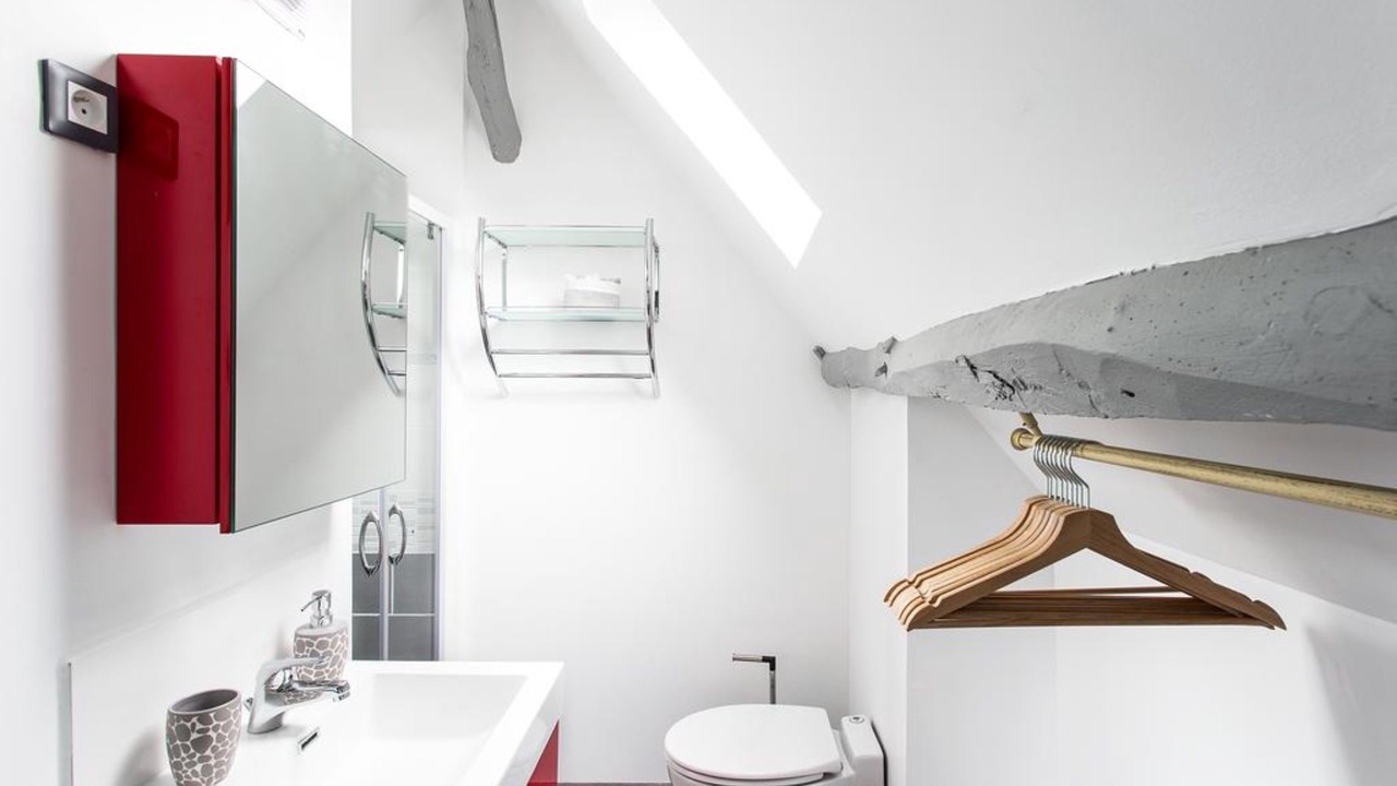 Photo of Bathroom in Allonne