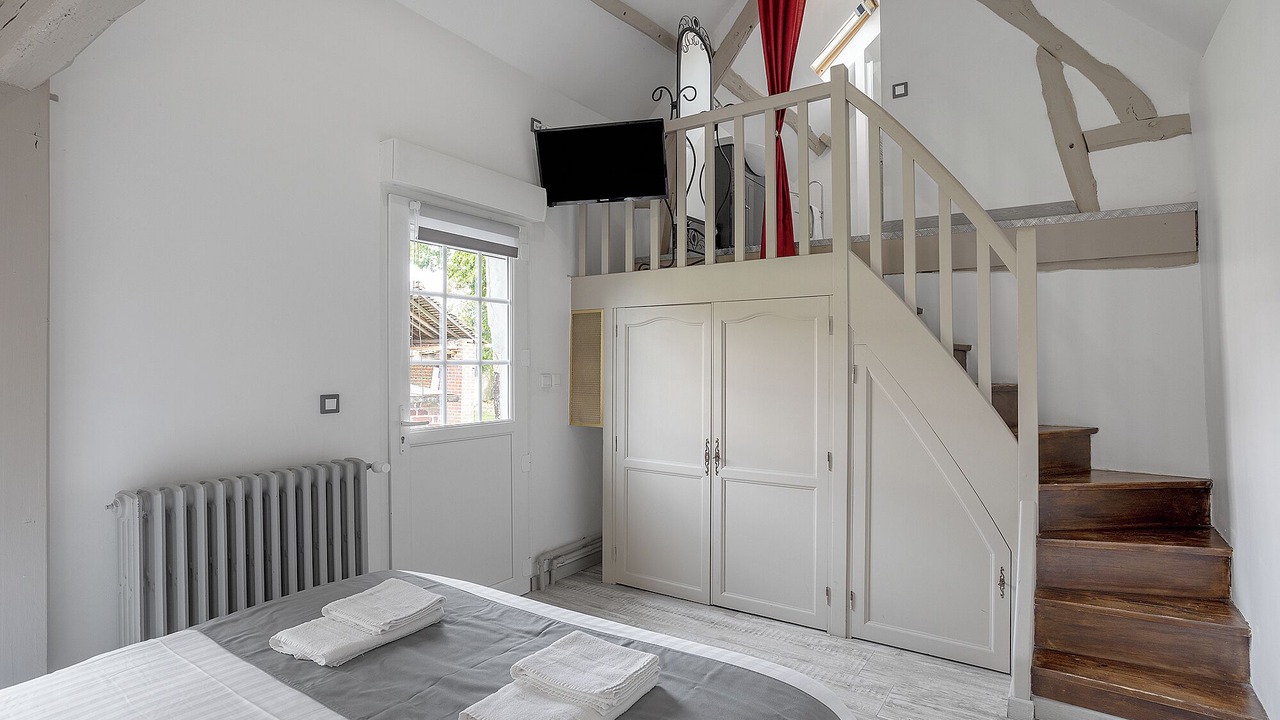 Photo of Bedroom in Allonne