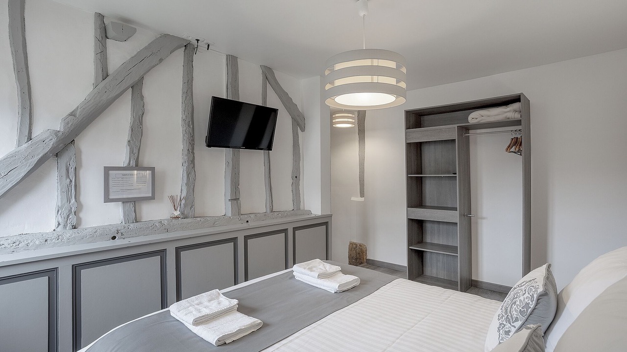 Photo of Bedroom in Allonne