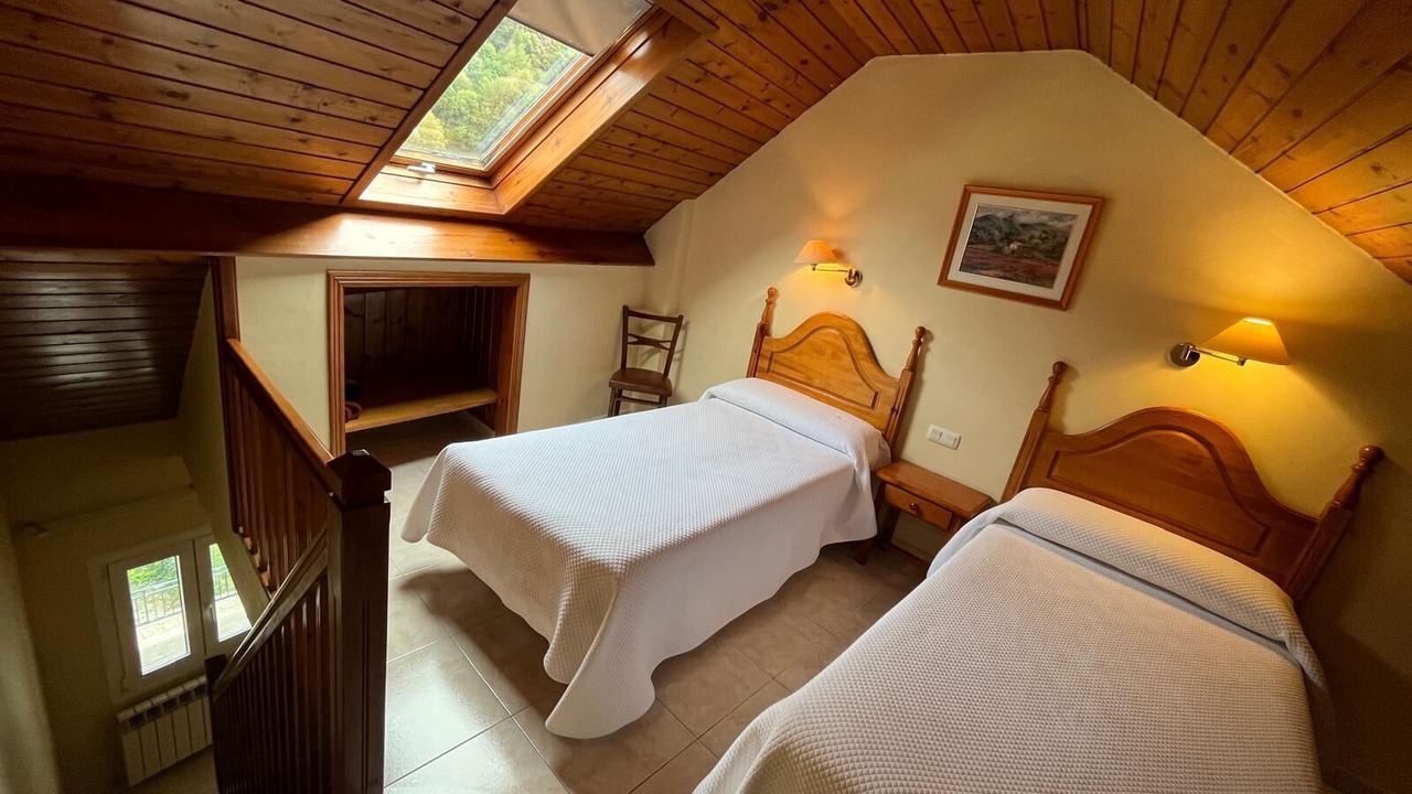 Photo of Bedroom in Les