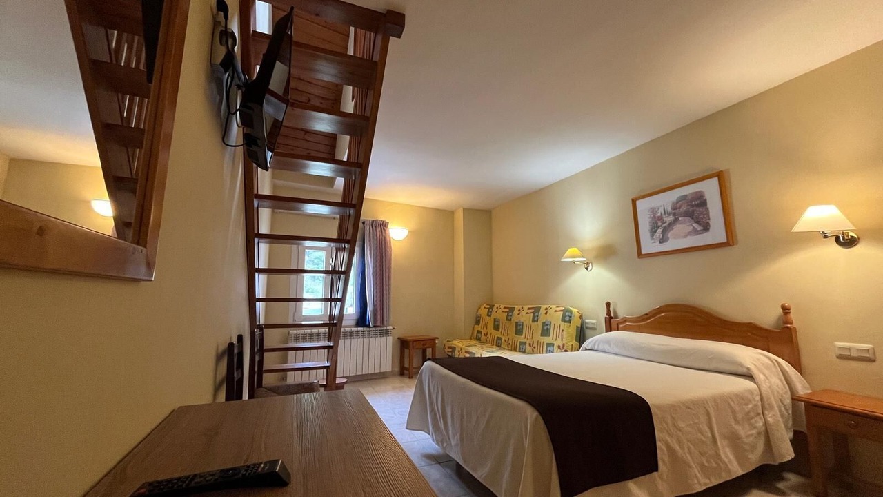 Photo of Bedroom in Les