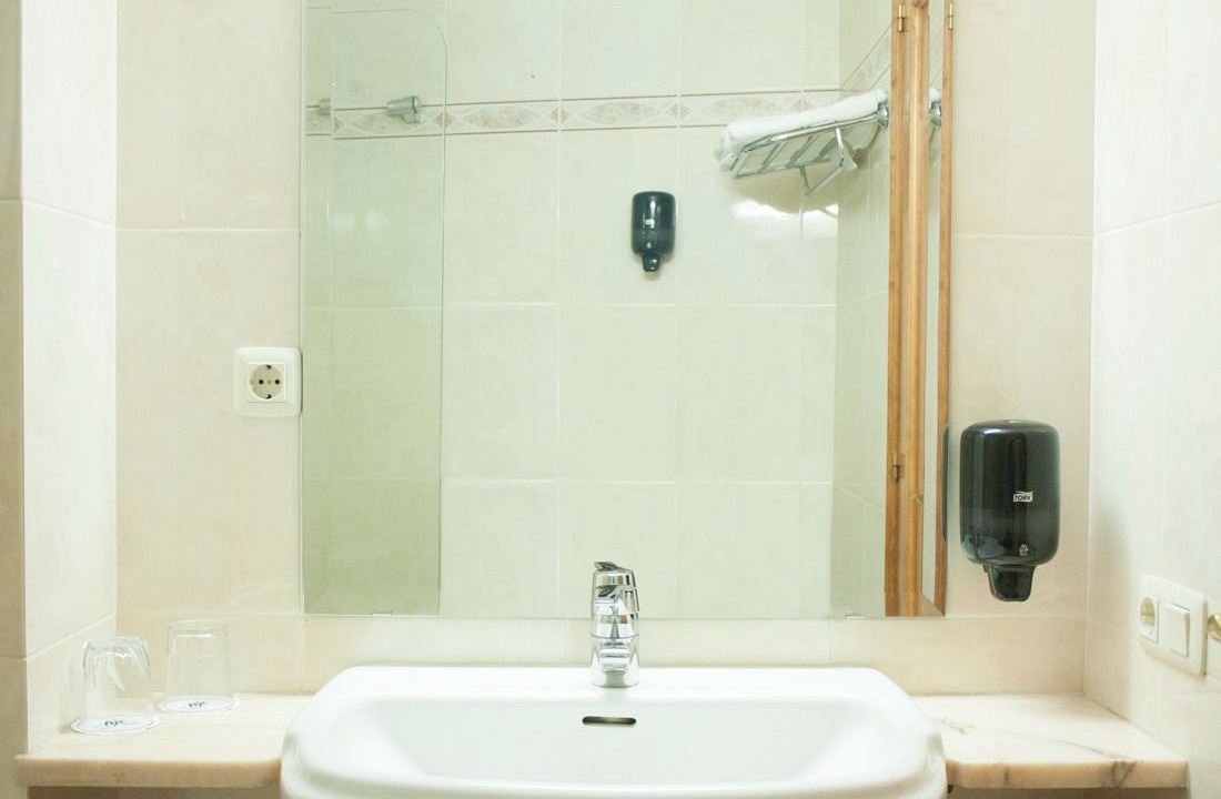 Photo of Bathroom in Les