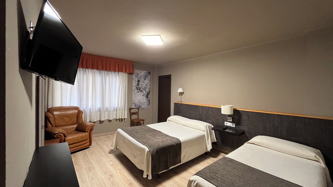 Photo of Bedroom in Les