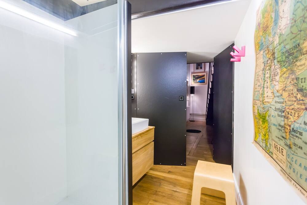 Photo of Bedroom in Griffon - Royale