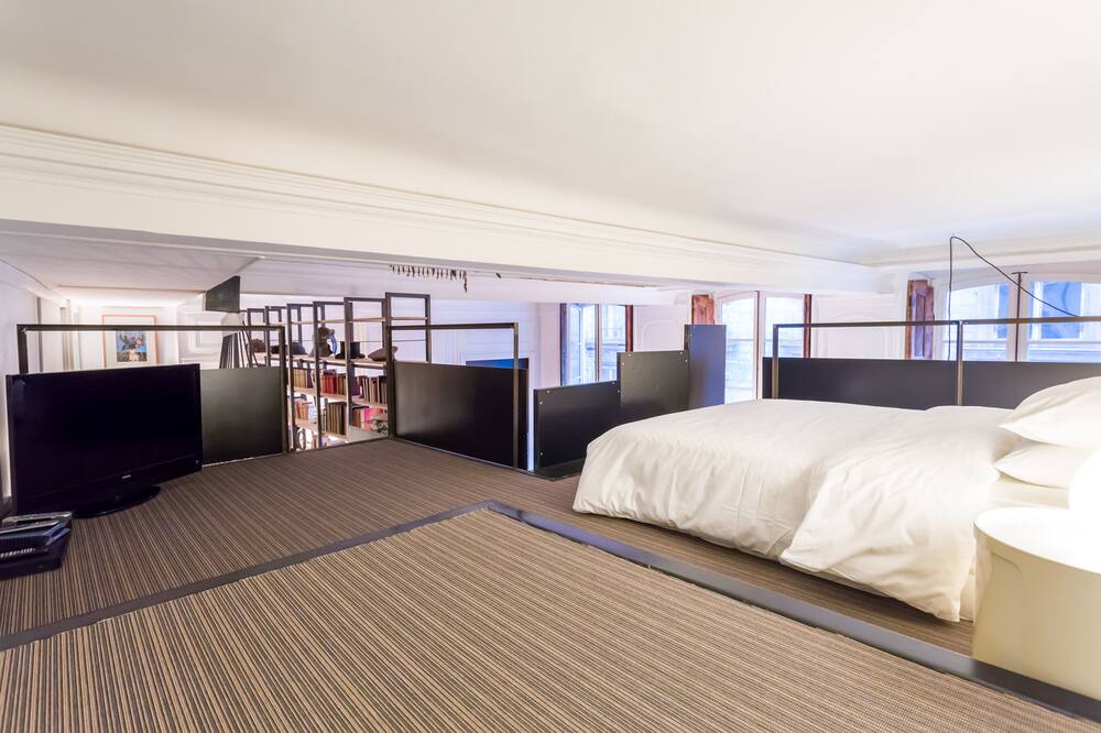 Photo of Bedroom in Griffon - Royale