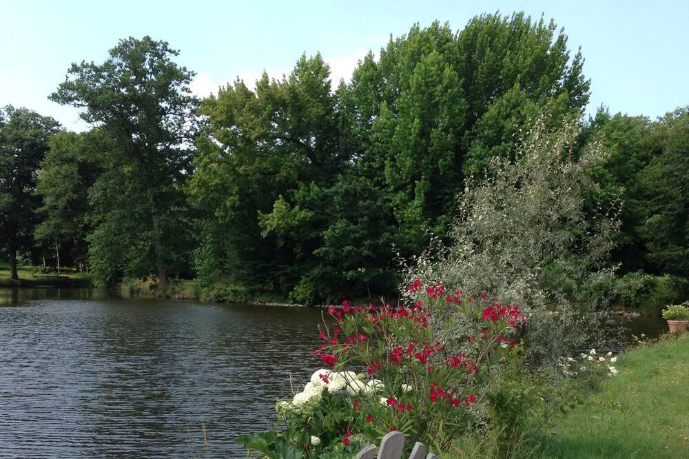Photo of Outdoor in Saint-Leonard-de-Noblat
