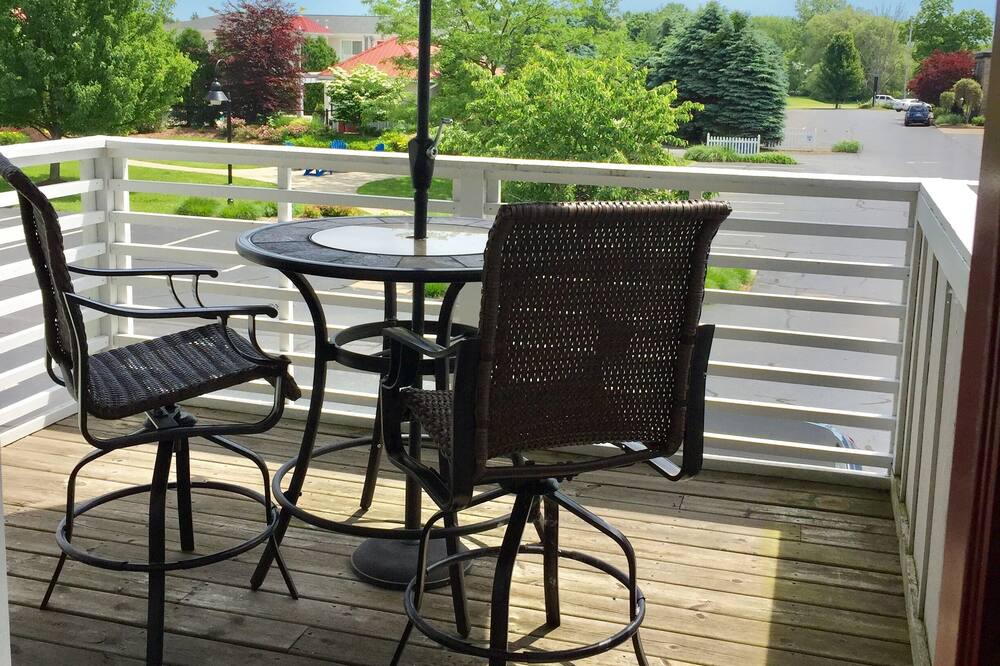 Photo of Patio Balcony in Douglas