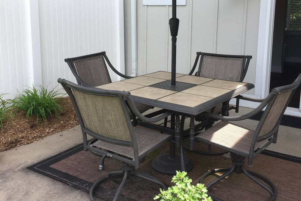 Photo of Patio Balcony in Douglas